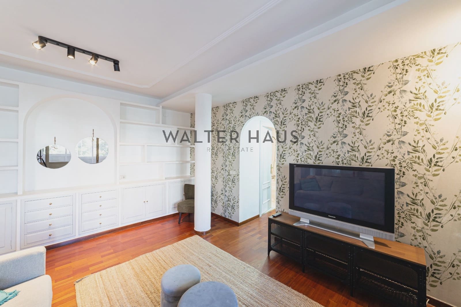 Piso de 2 habitaciones en Madrid ciudad en alquiler - 1.800 € (Ref: 9371408)