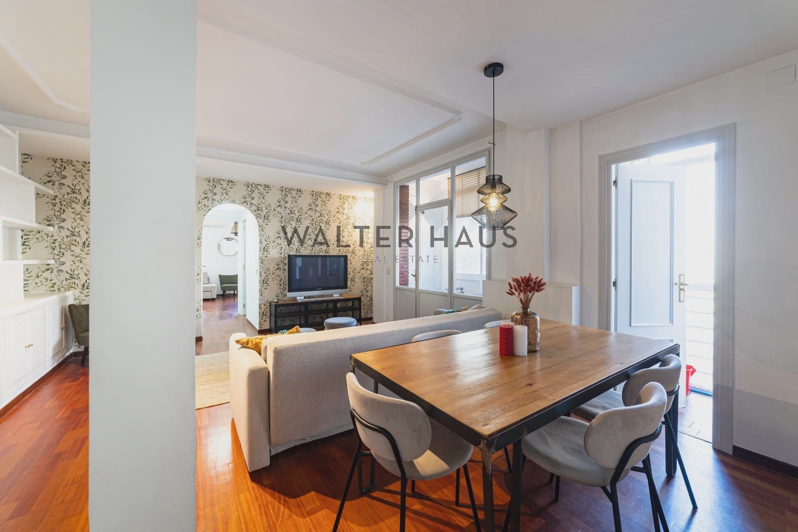 Piso de 2 habitaciones en Madrid ciudad en alquiler - 1.800 € (Ref: 9371408)