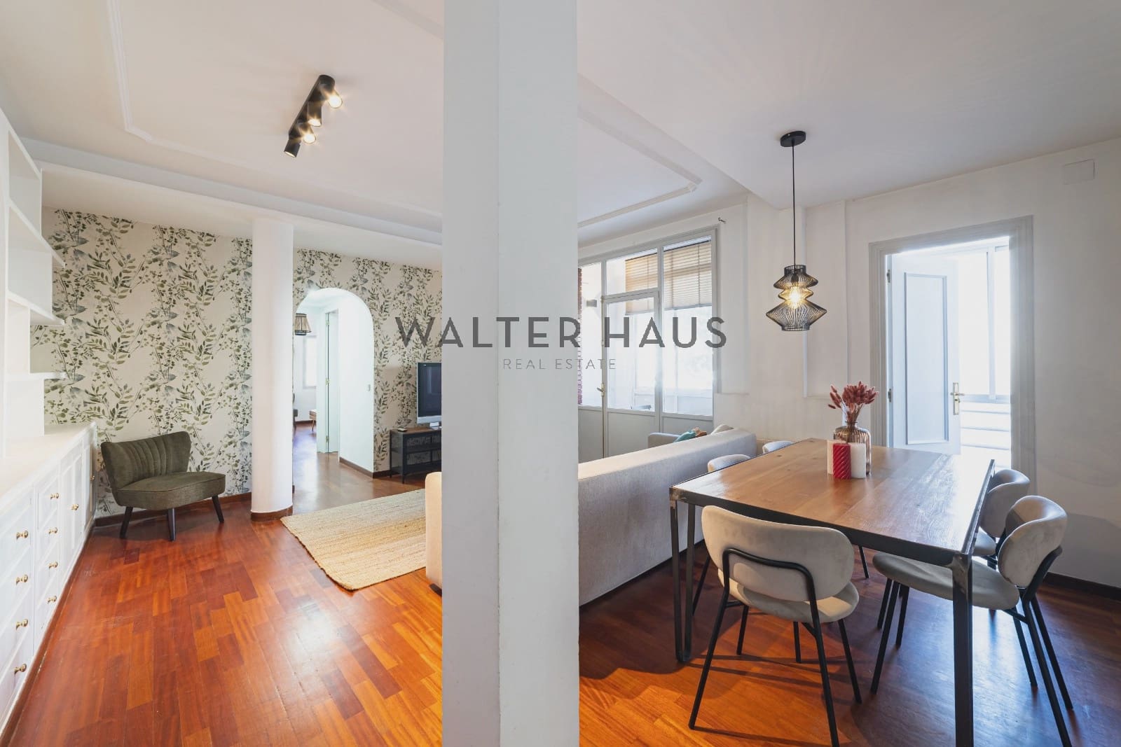 Piso de 2 habitaciones en Madrid ciudad en alquiler - 1.800 € (Ref: 9371408)