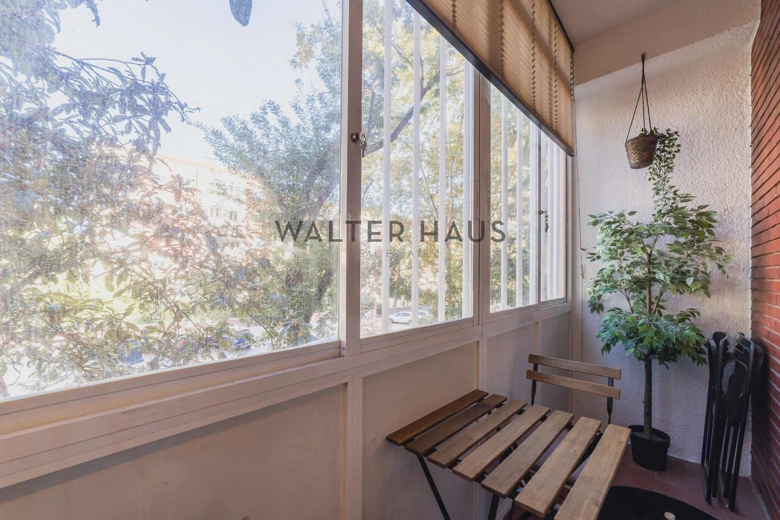 Piso de 2 habitaciones en Madrid ciudad en alquiler - 1.800 € (Ref: 9371408)