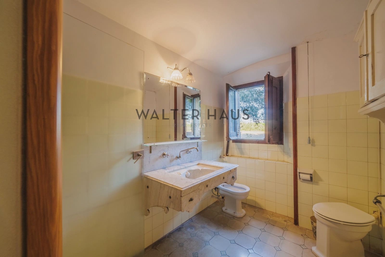 12 bedroom Villa for sale in Llagostera - € 4,700,000 (Ref: 9374105)