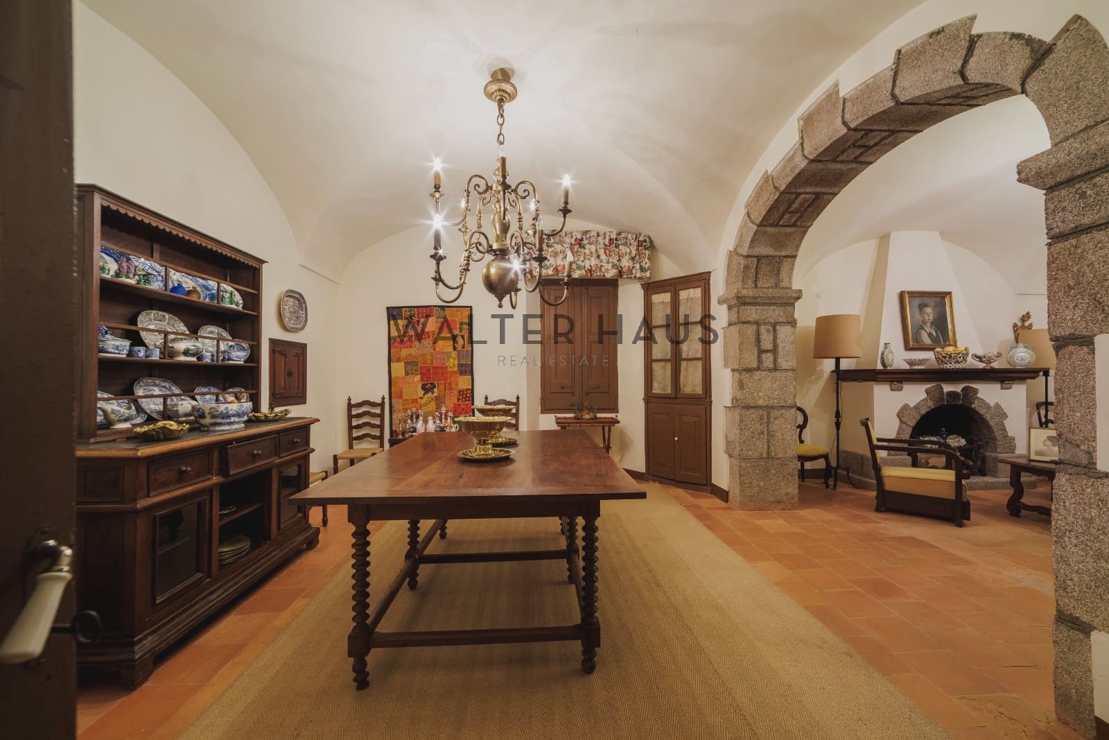 12 bedroom Villa for sale in Llagostera - € 4,700,000 (Ref: 9374105)