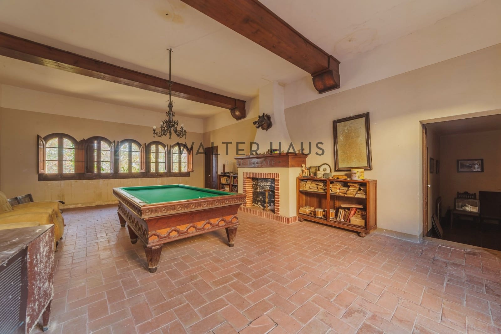 12 bedroom Villa for sale in Llagostera - € 4,700,000 (Ref: 9374105)