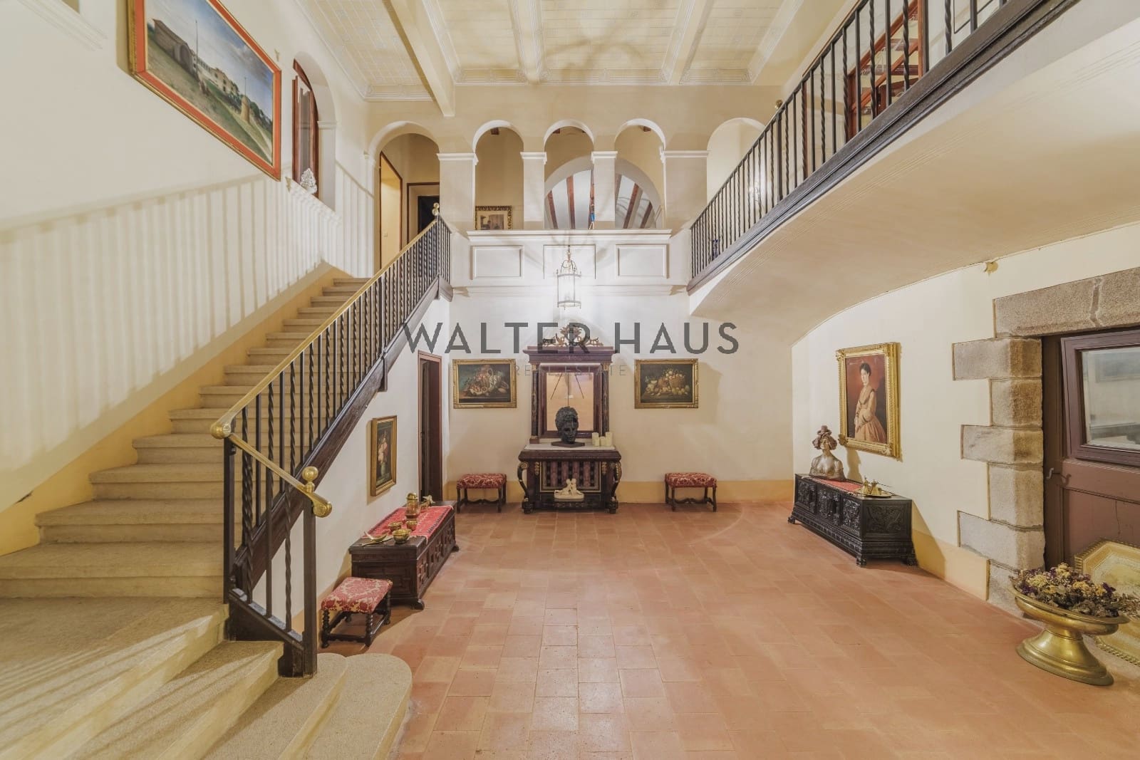 12 bedroom Villa for sale in Llagostera - € 4,700,000 (Ref: 9374105)