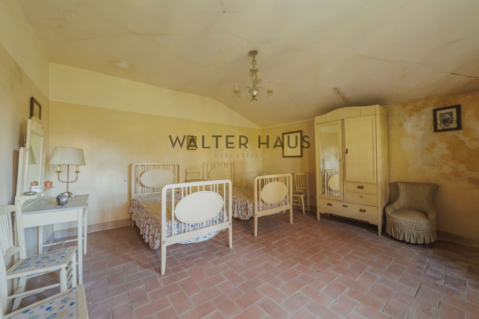 12 bedroom Villa for sale in Llagostera - € 4,700,000 (Ref: 9374105)