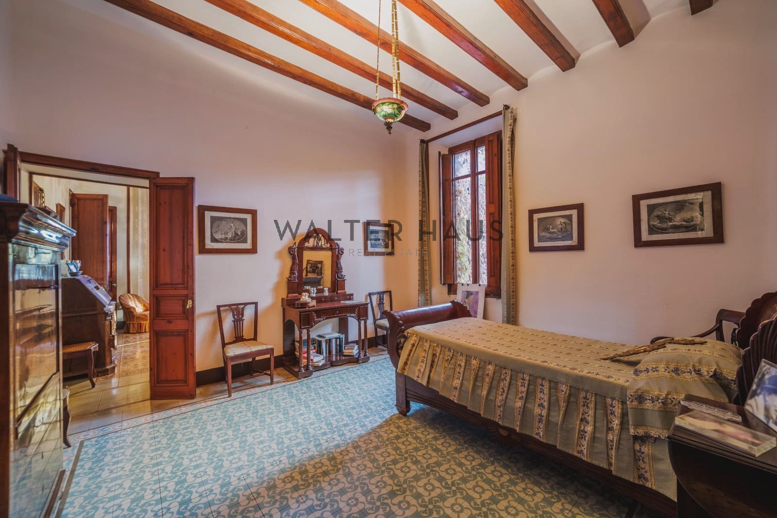 12 bedroom Villa for sale in Llagostera - € 4,700,000 (Ref: 9374105)