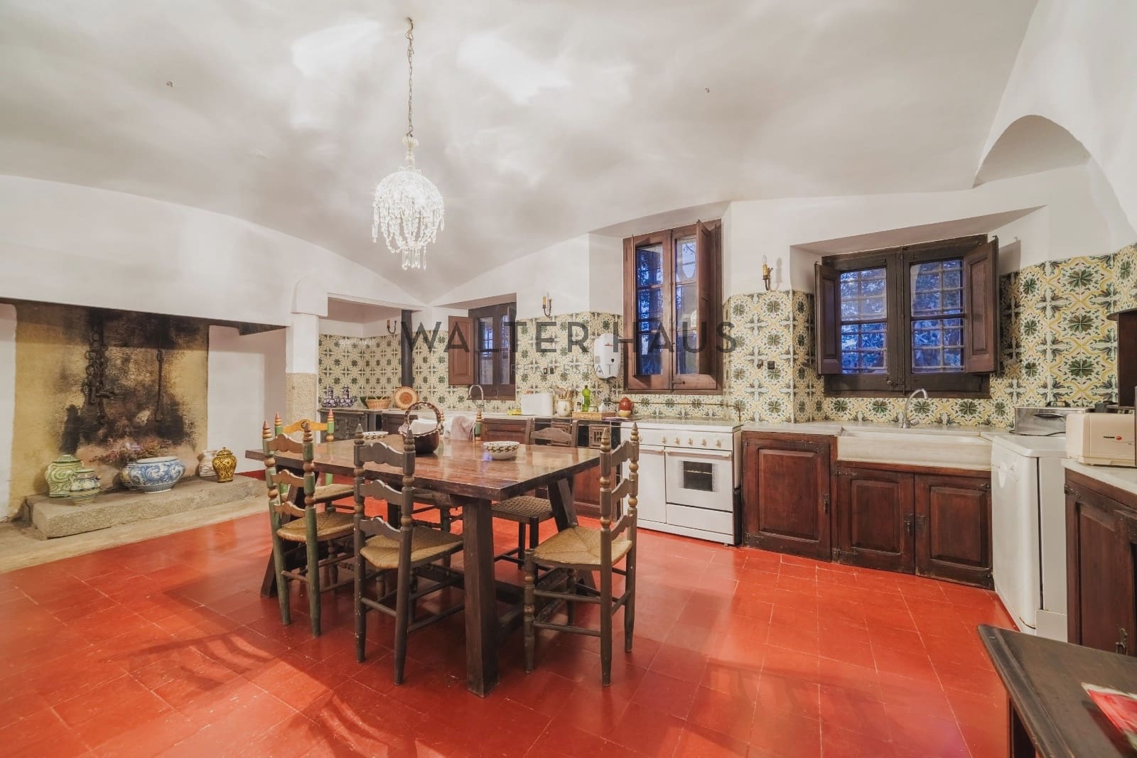 12 bedroom Villa for sale in Llagostera - € 4,700,000 (Ref: 9374105)