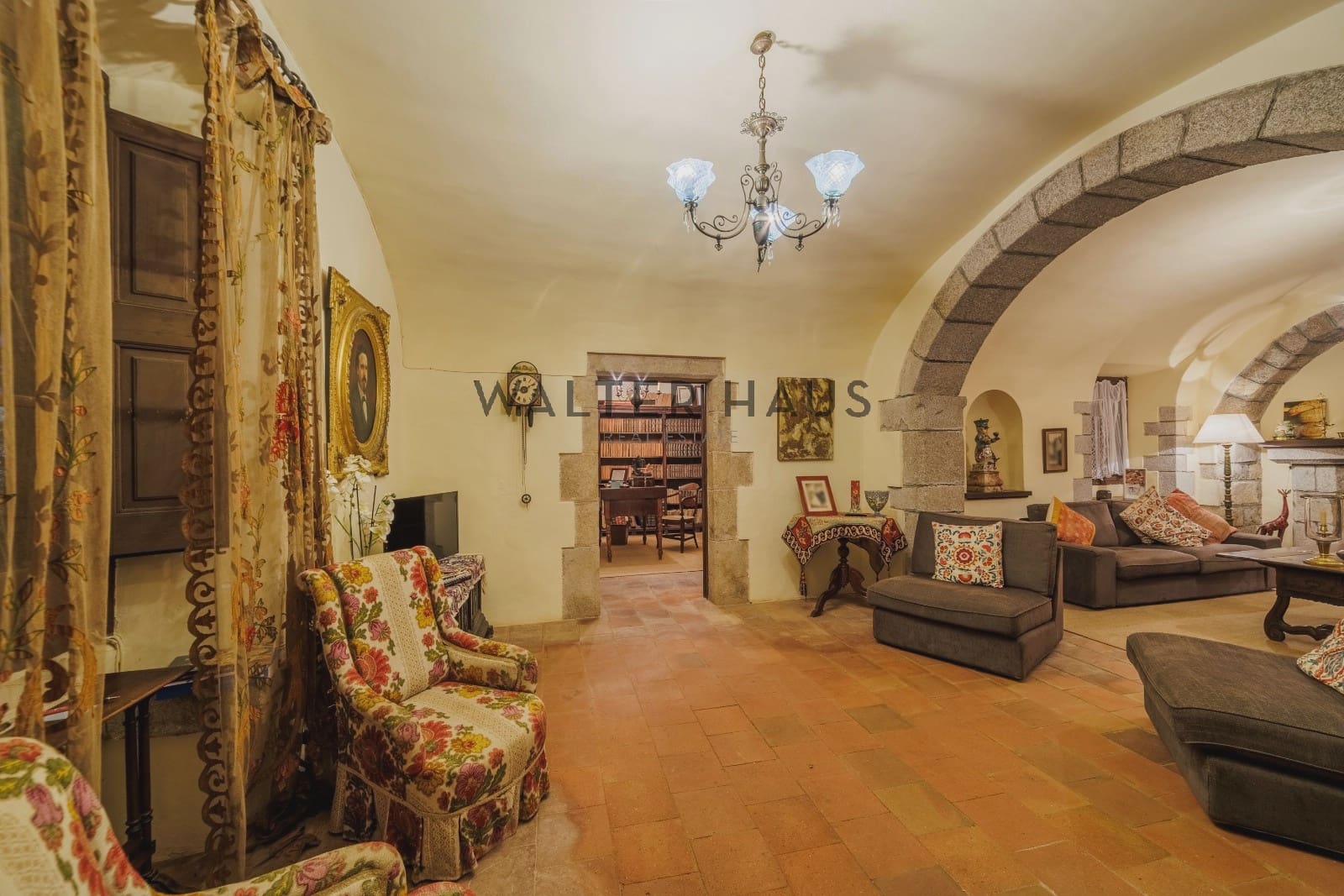 12 bedroom Villa for sale in Llagostera - € 4,700,000 (Ref: 9374105)