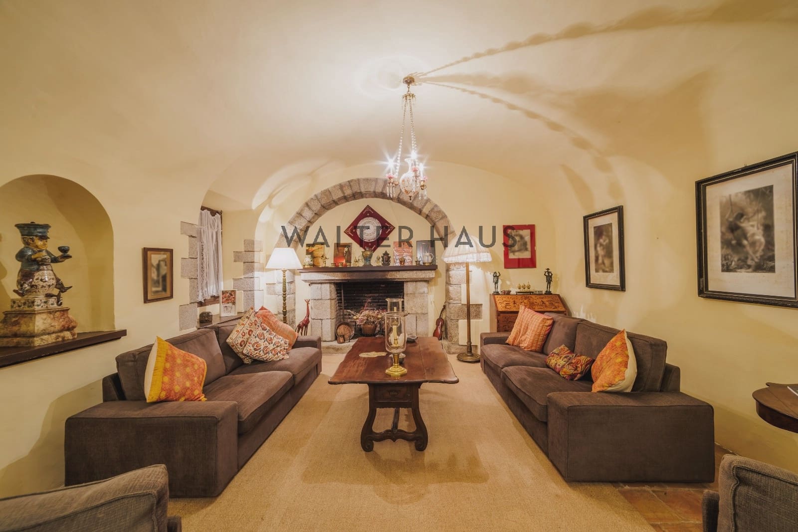 12 bedroom Villa for sale in Llagostera - € 4,700,000 (Ref: 9374105)