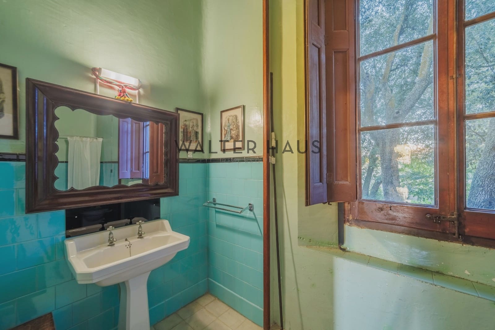 12 bedroom Villa for sale in Llagostera - € 4,700,000 (Ref: 9374105)