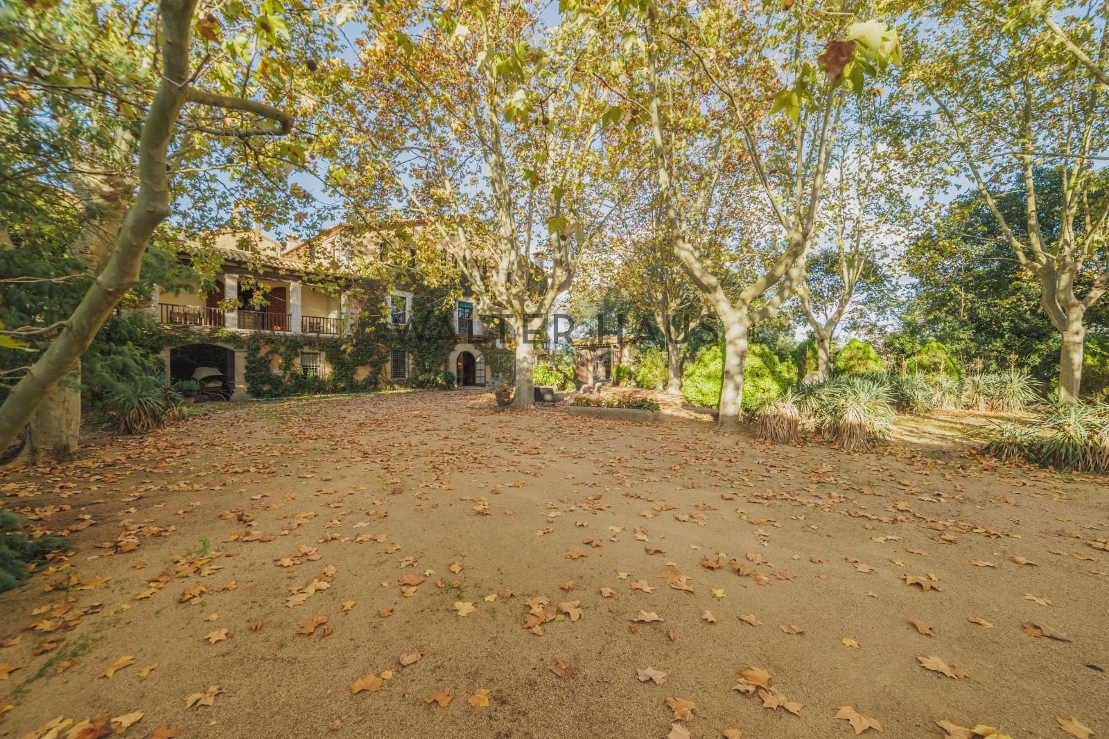 12 bedroom Villa for sale in Llagostera - € 4,700,000 (Ref: 9374105)