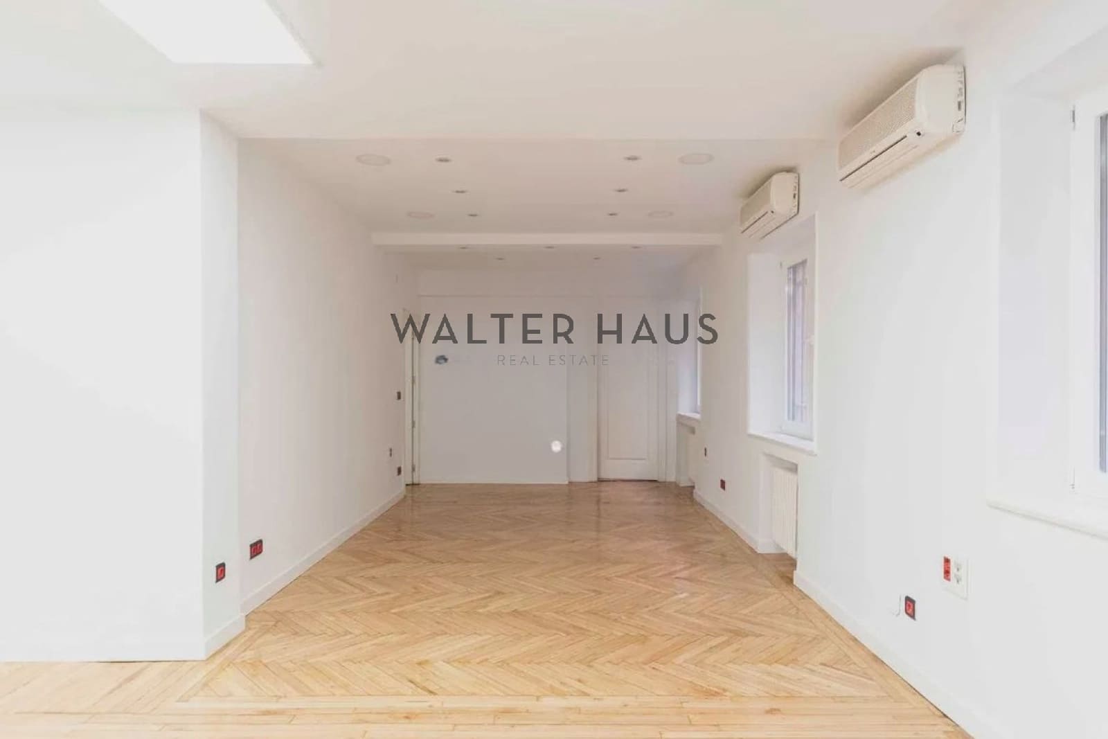 Office for sale in Madrid city - € 850,000 (Ref: 9374670)