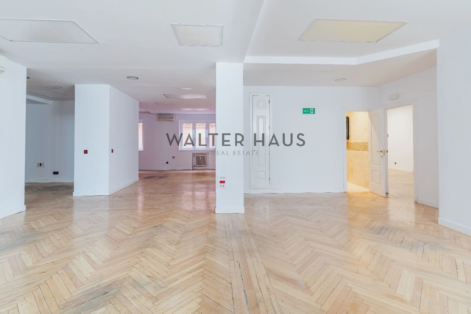 Office for sale in Madrid city - € 750,000 (Ref: 9374670)