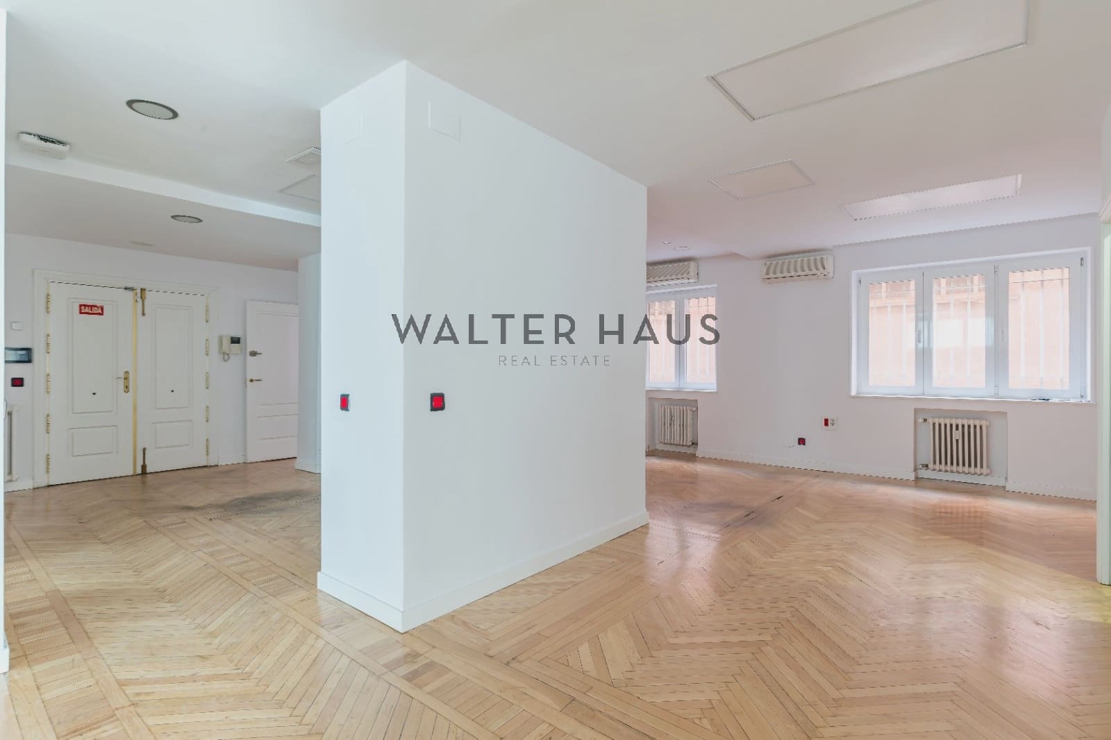 Office for sale in Madrid city - € 750,000 (Ref: 9374670)