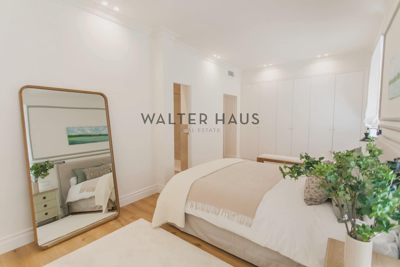 3 bedroom Flat for sale in Madrid city - € 2,250,000 (Ref: 9379747)