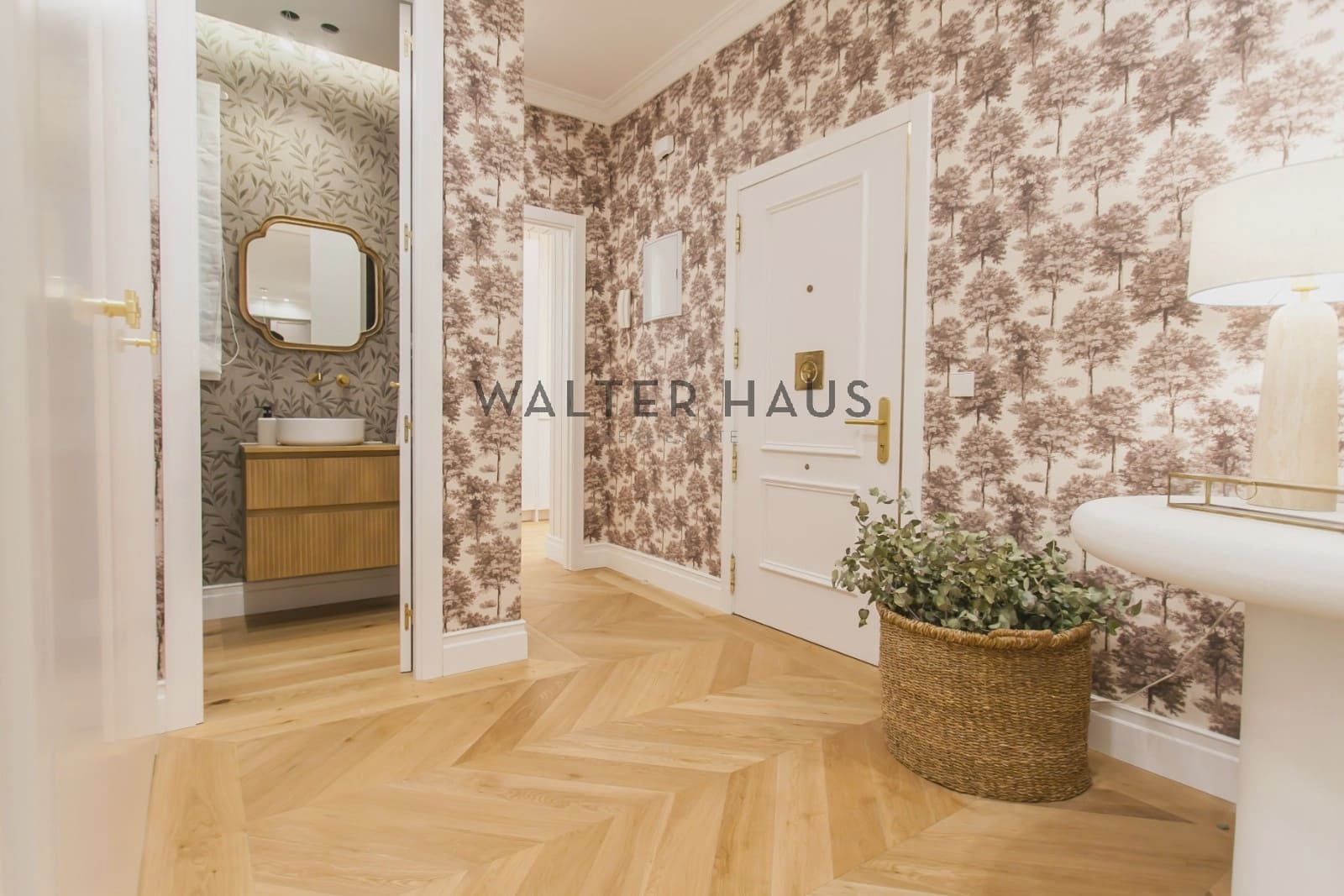 3 bedroom Flat for sale in Madrid city - € 2,250,000 (Ref: 9379747)