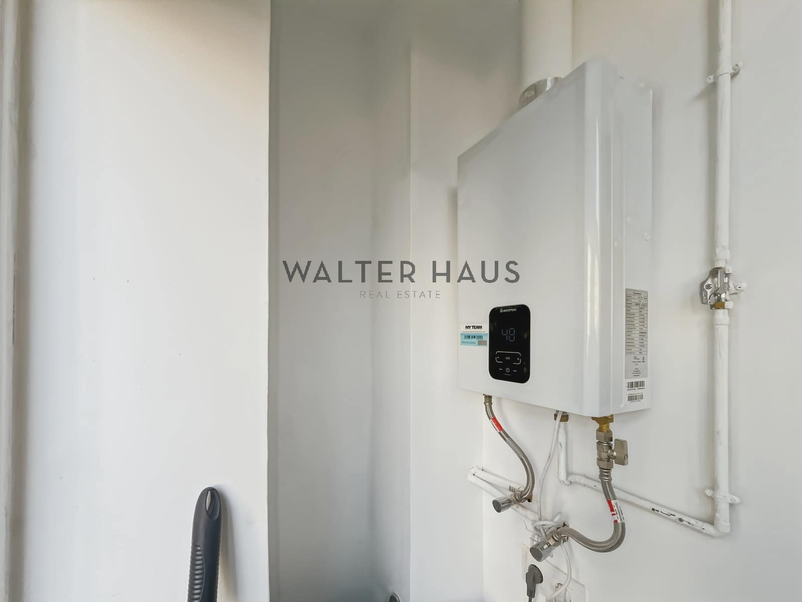 3 slaapkamer Flat te huur in Barcelona stad - € 2.400 (Ref: 9384852)