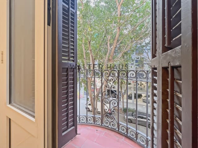 3 soverom Leilighet til leie i La Nova Esquerra de L'Eixample, Barcelona by - € 2 400 (Ref: 9384852)