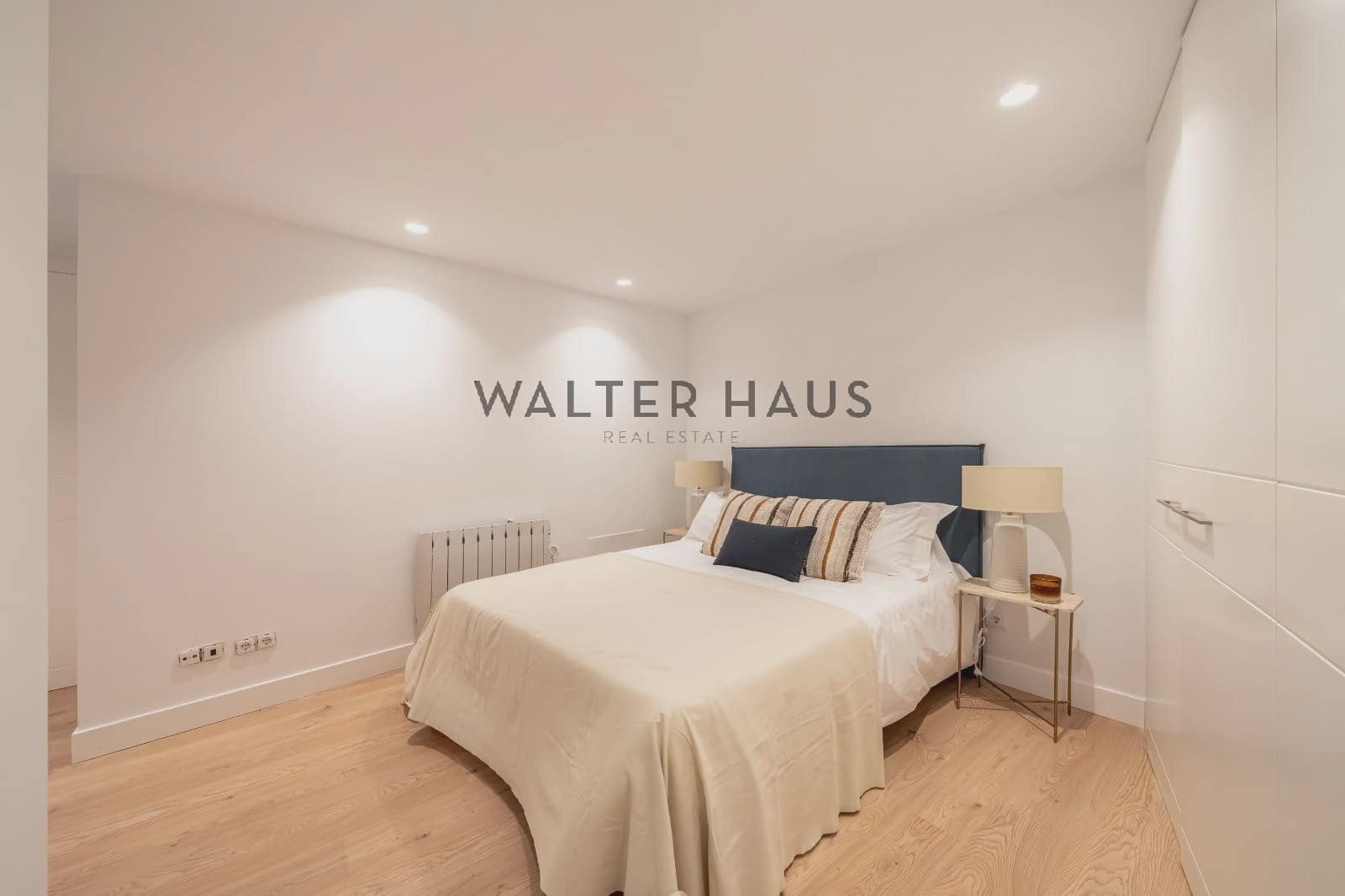 4 soveværelse Lejlighed til salg i Madrid by - € 1.200.000 (Ref: 9386381)