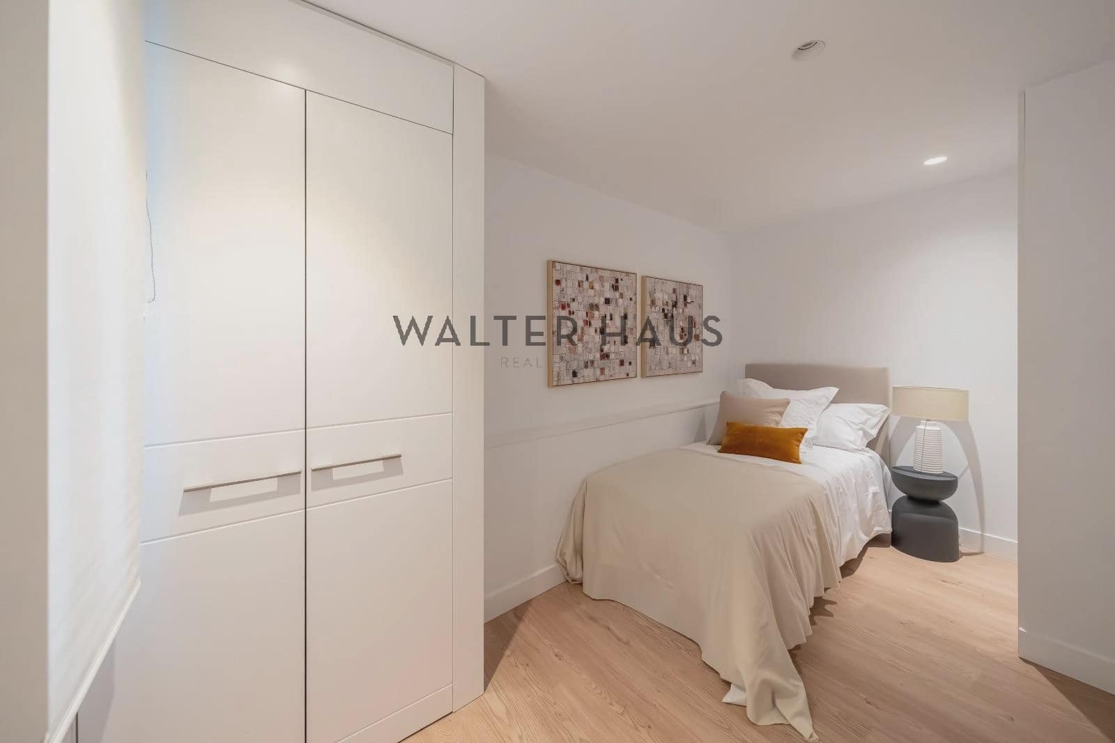 4 soveværelse Lejlighed til salg i Madrid by - € 1.200.000 (Ref: 9386381)