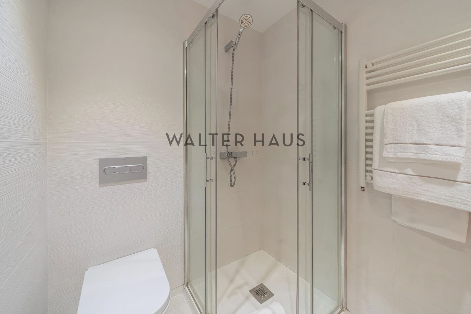 4 soveværelse Lejlighed til salg i Madrid by - € 1.200.000 (Ref: 9386381)