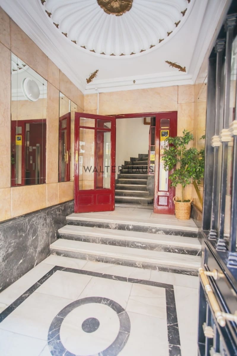 Piso de 3 habitaciones en Madrid ciudad en venta - 1.350.000 € (Ref: 9386382)