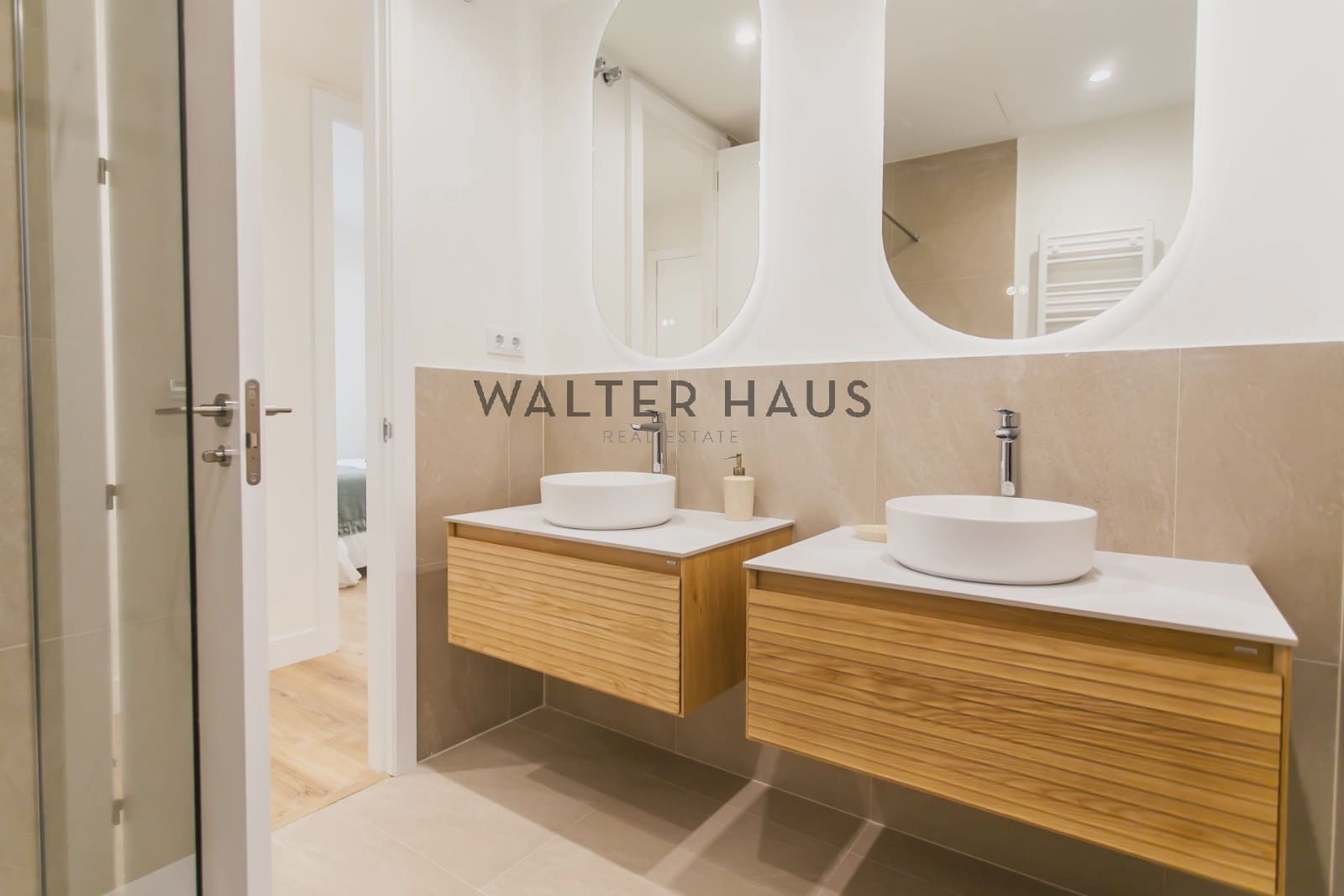 Piso de 3 habitaciones en Madrid ciudad en venta - 1.350.000 € (Ref: 9386382)