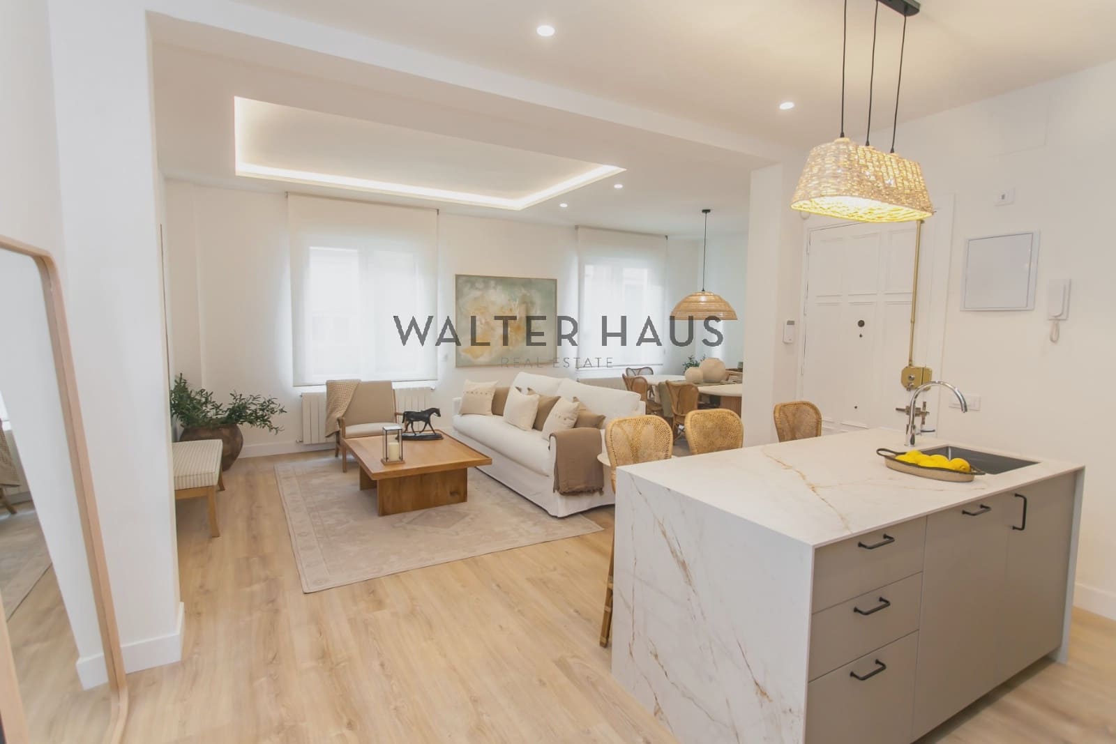 Piso de 3 habitaciones en Madrid ciudad en venta - 1.350.000 € (Ref: 9386382)