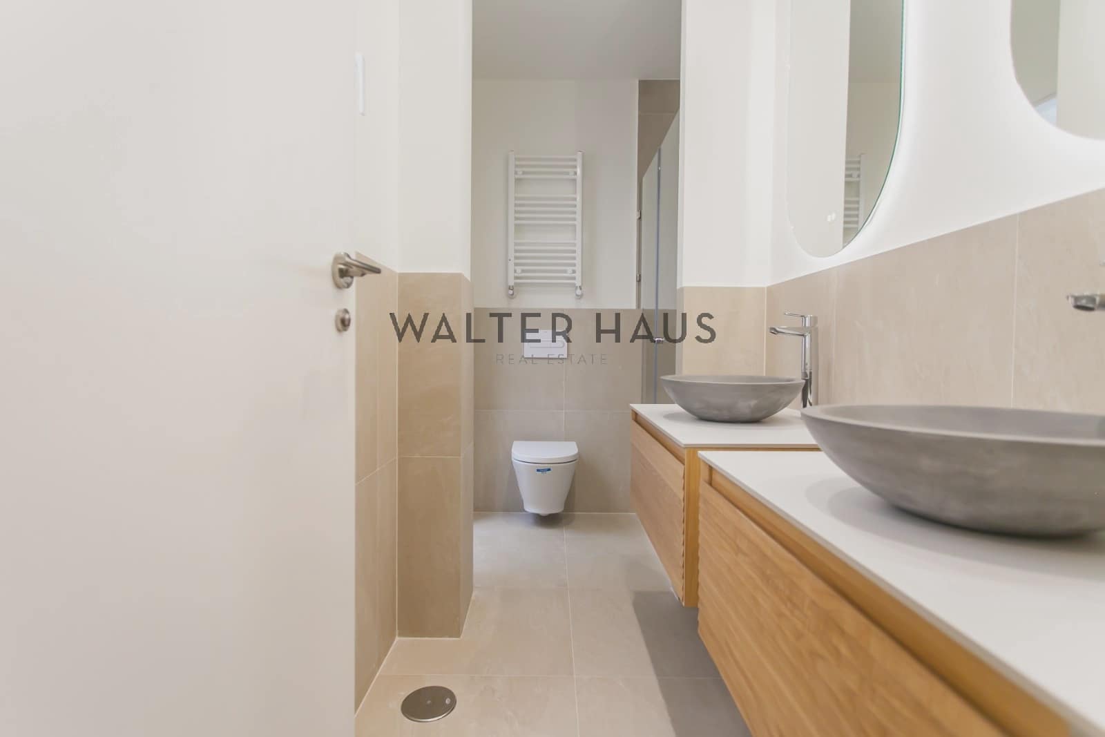 Piso de 3 habitaciones en Madrid ciudad en venta - 1.350.000 € (Ref: 9386382)