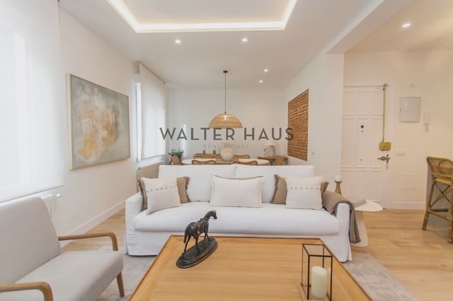 3 bedroom Flat for sale in Universidad, Madrid city - € 1,350,000 (Ref: 9386382)