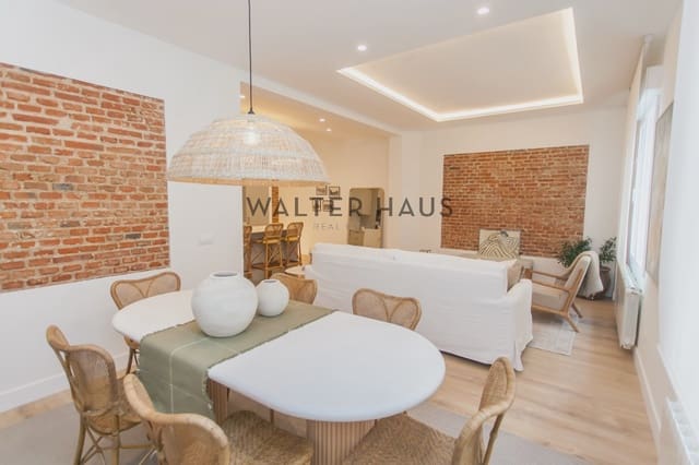 3 bedroom Flat for sale in Universidad, Madrid city - € 1,350,000 (Ref: 9386382)