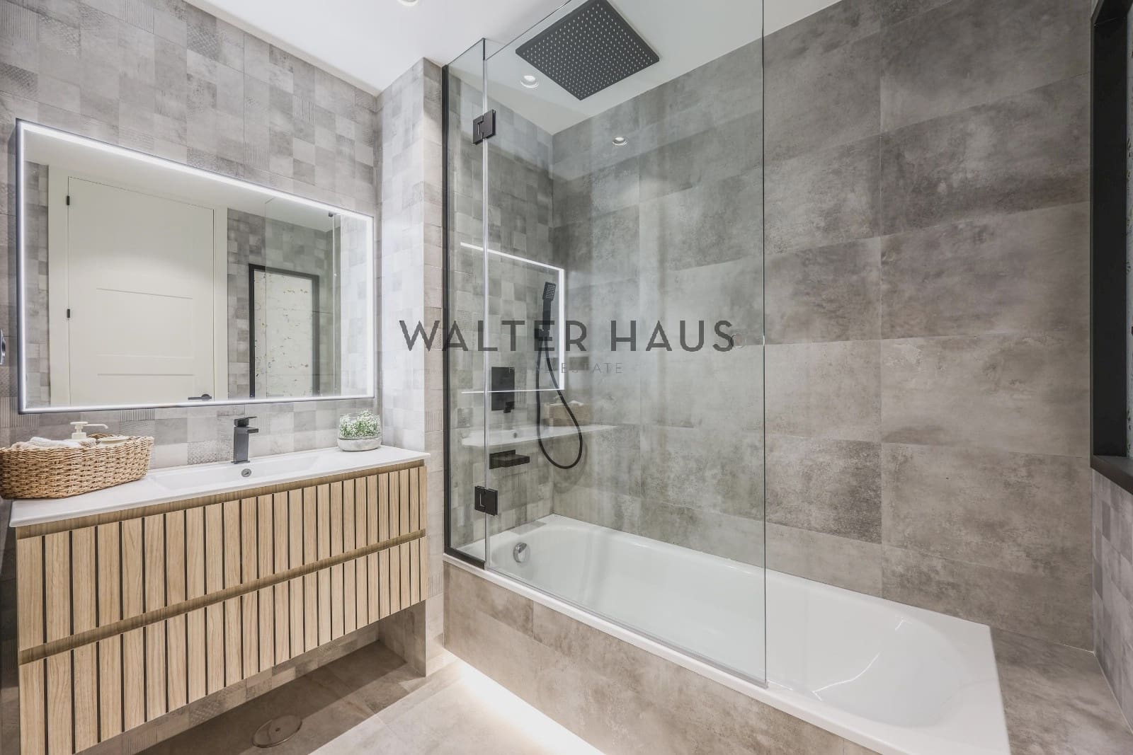 3 sovrum Lägenhet till salu i Madrid stad - 2 400 000 € (Ref: 9386907)