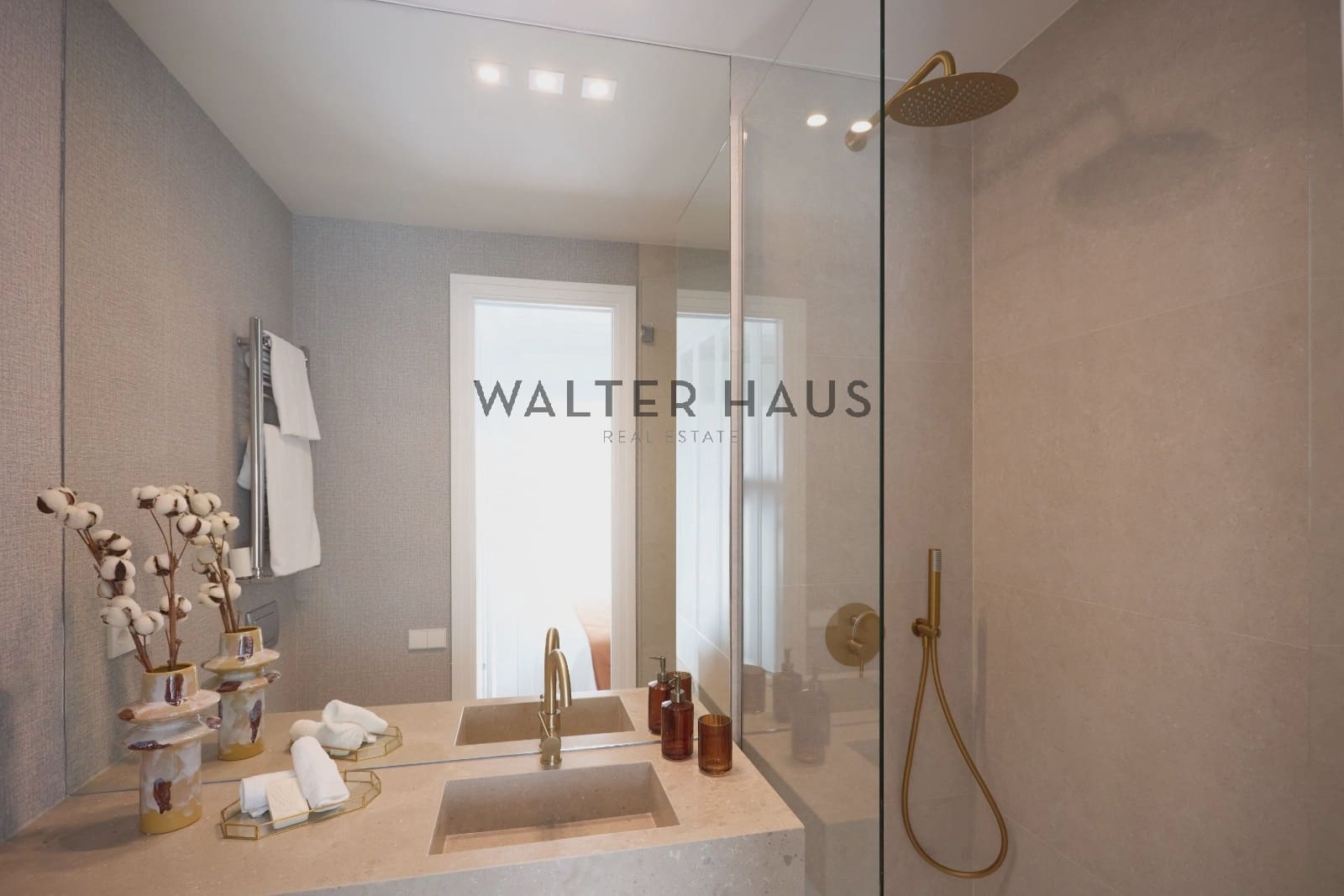 3 bedroom Flat for sale in Madrid city - € 1,485,000 (Ref: 9386908)