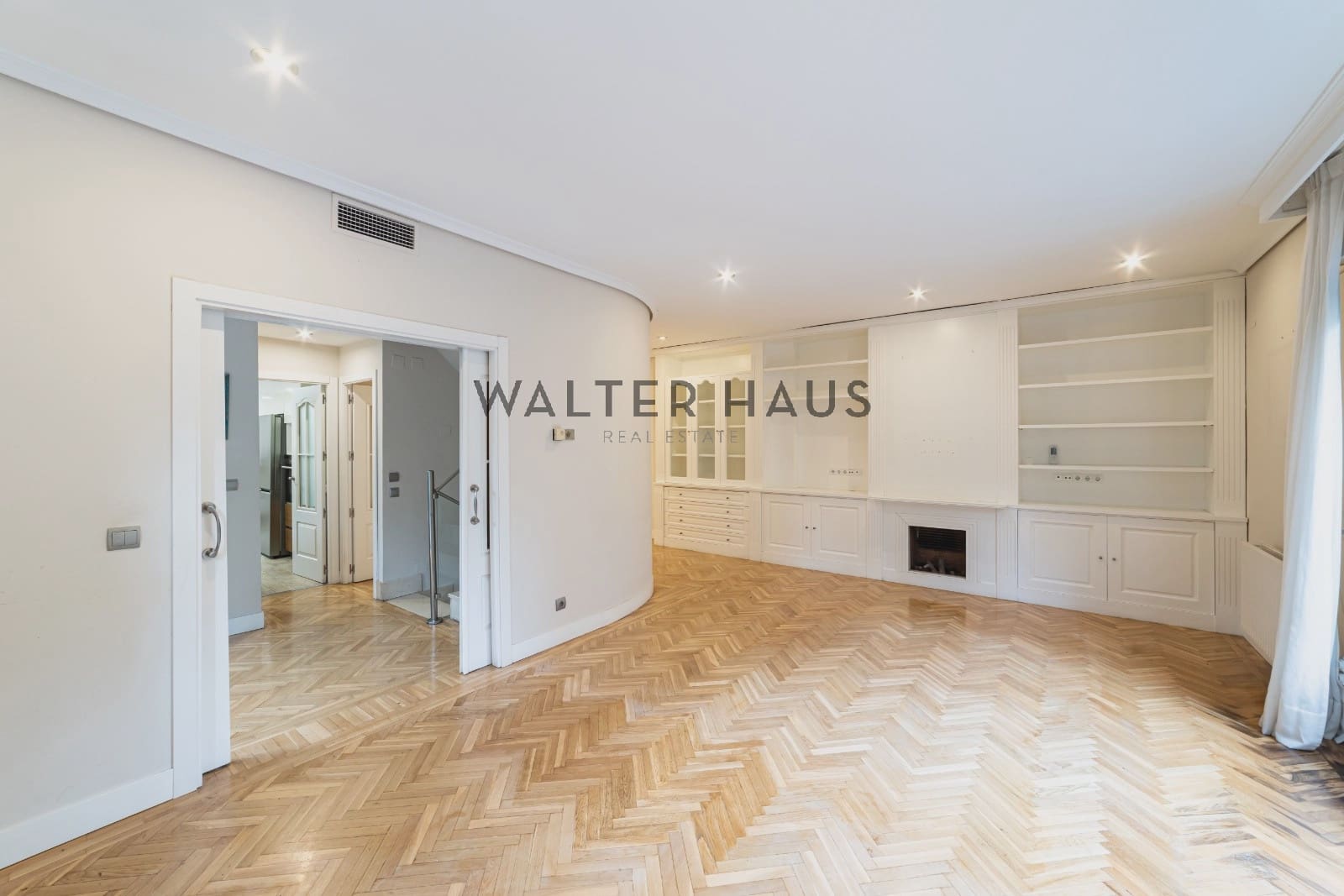 5 bedroom Villa for rent in Madrid city with pool - € 6,000 (Ref: 9389941)