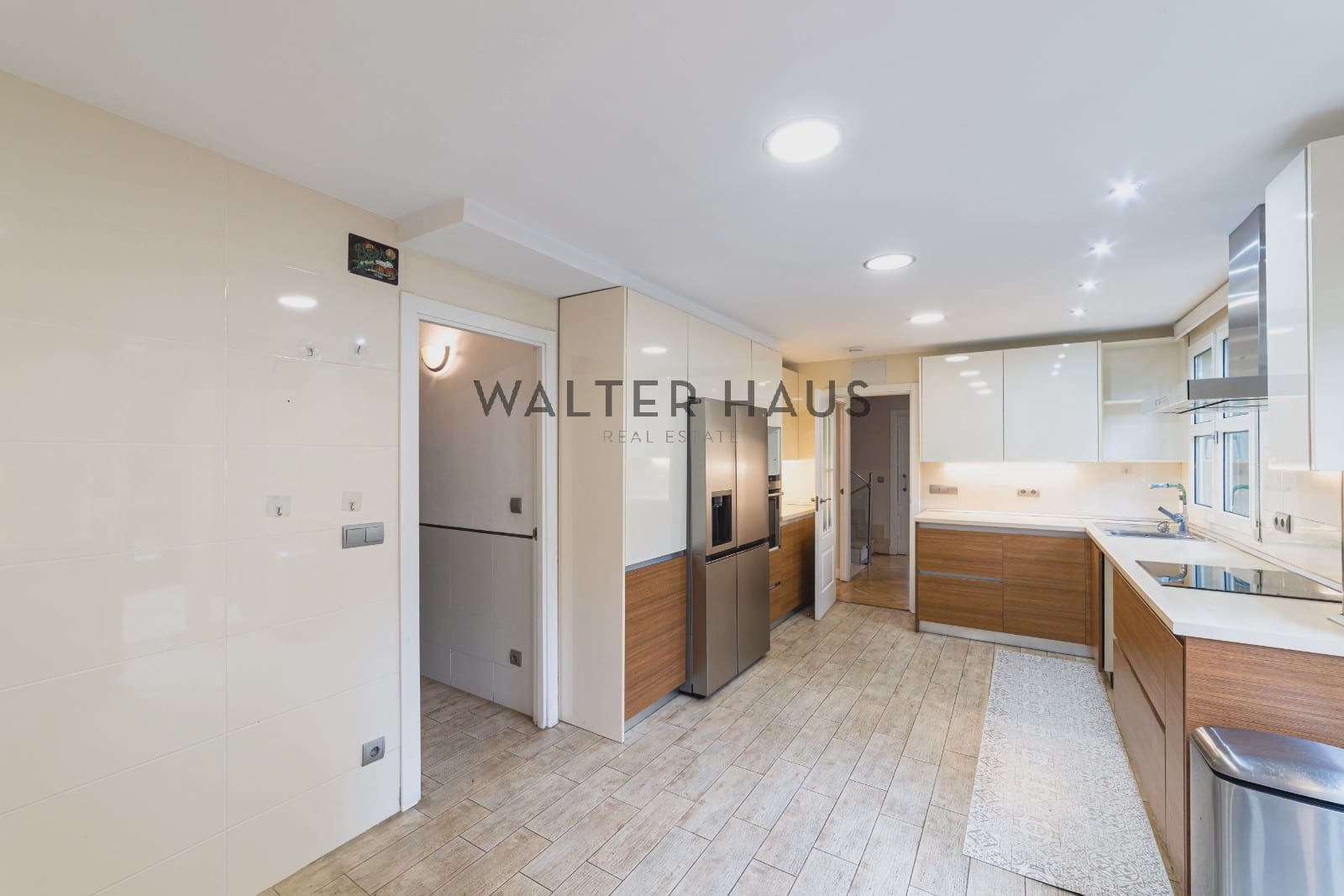 5 bedroom Villa for rent in Madrid city with pool - € 6,000 (Ref: 9389941)