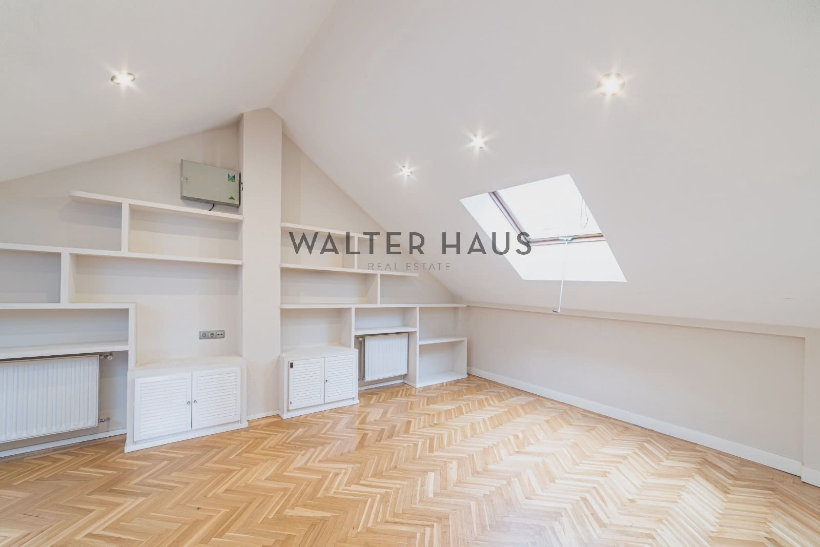 5 bedroom Villa for rent in Madrid city with pool - € 6,000 (Ref: 9389941)