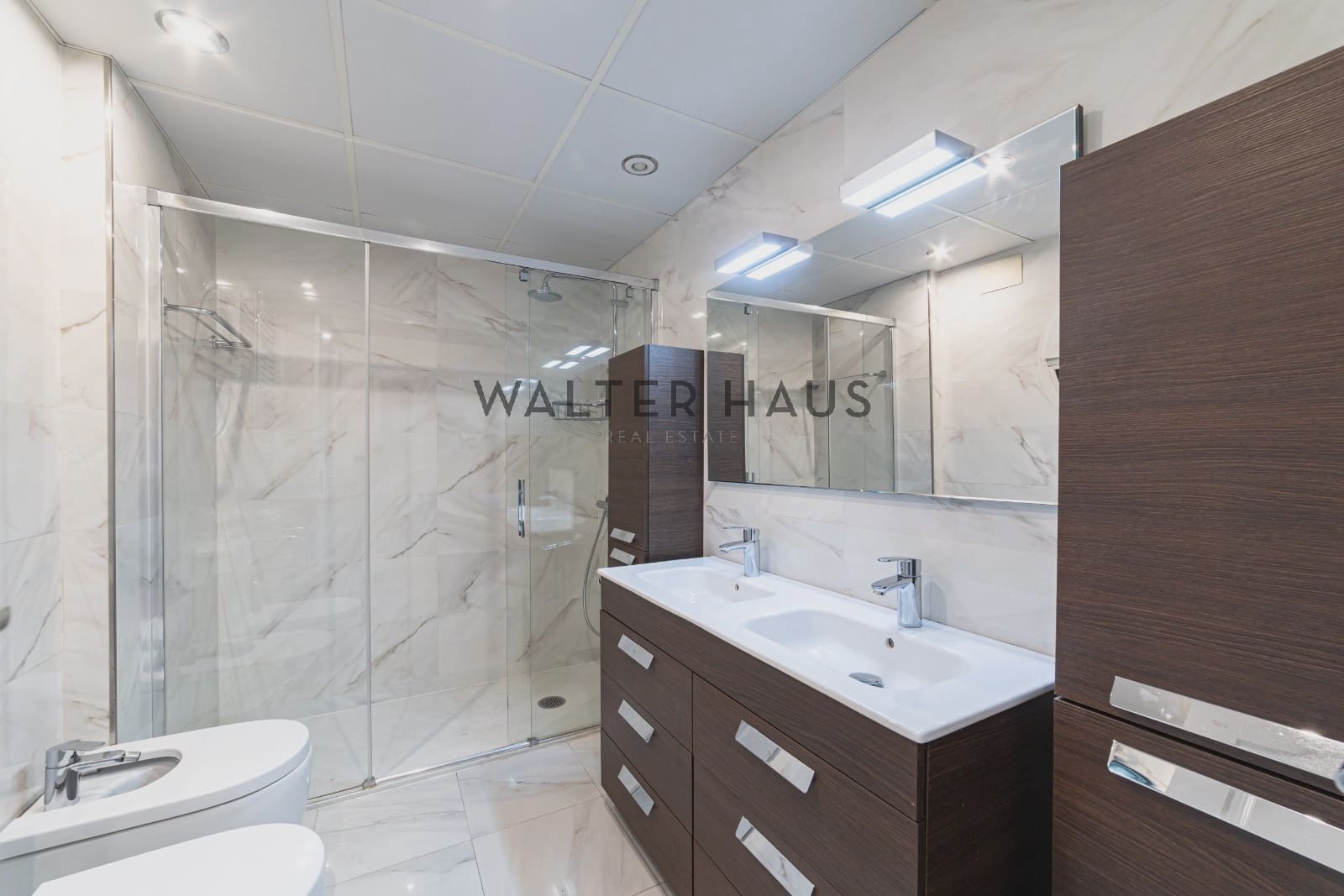 5 bedroom Villa for rent in Madrid city with pool - € 6,000 (Ref: 9389941)