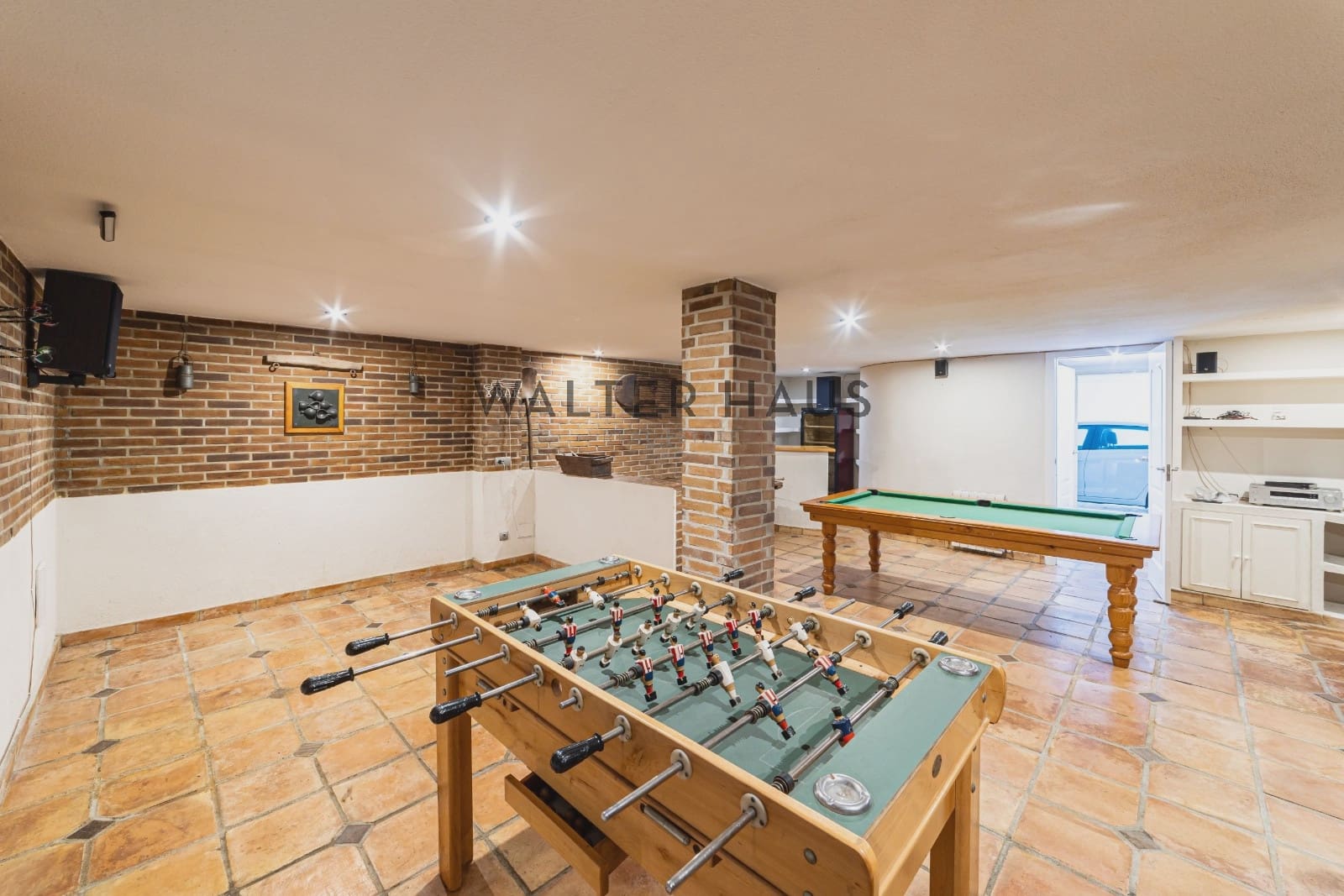 5 bedroom Villa for rent in Madrid city with pool - € 6,000 (Ref: 9389941)