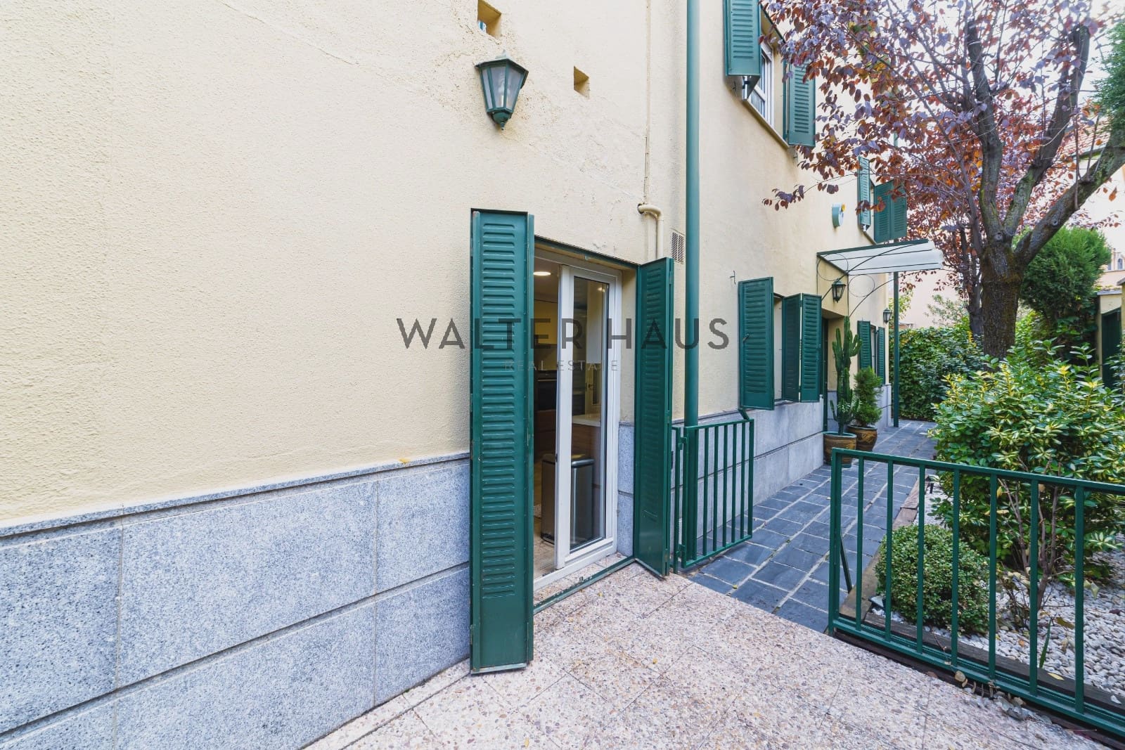 5 bedroom Villa for rent in Madrid city with pool - € 6,000 (Ref: 9389941)