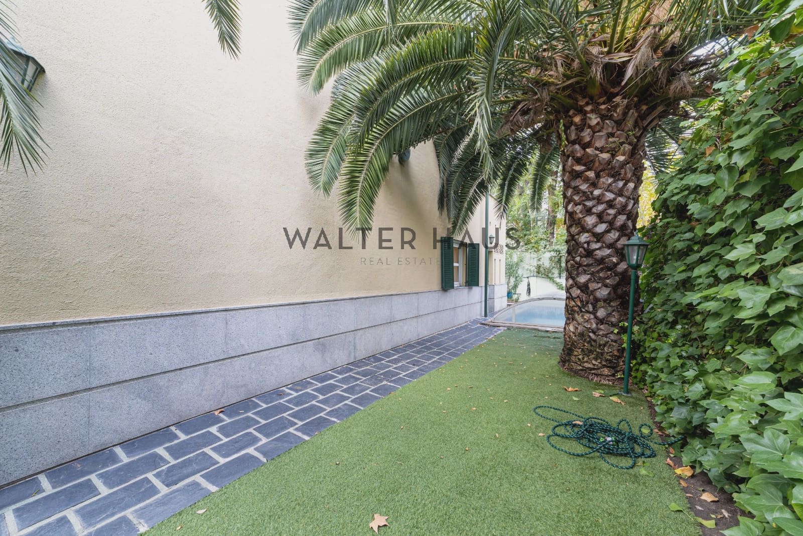 5 bedroom Villa for rent in Madrid city with pool - € 6,000 (Ref: 9389941)