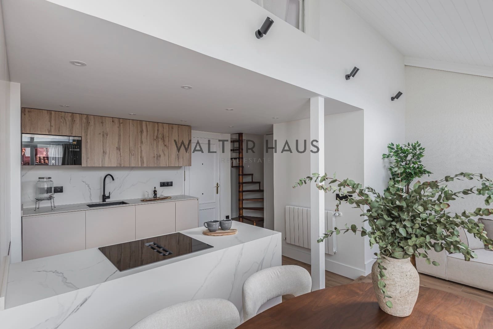 1 sypialnia Penthouse na sprzedaż w Miasto Madryt - 1 060 000 € (Ref: 9390027)