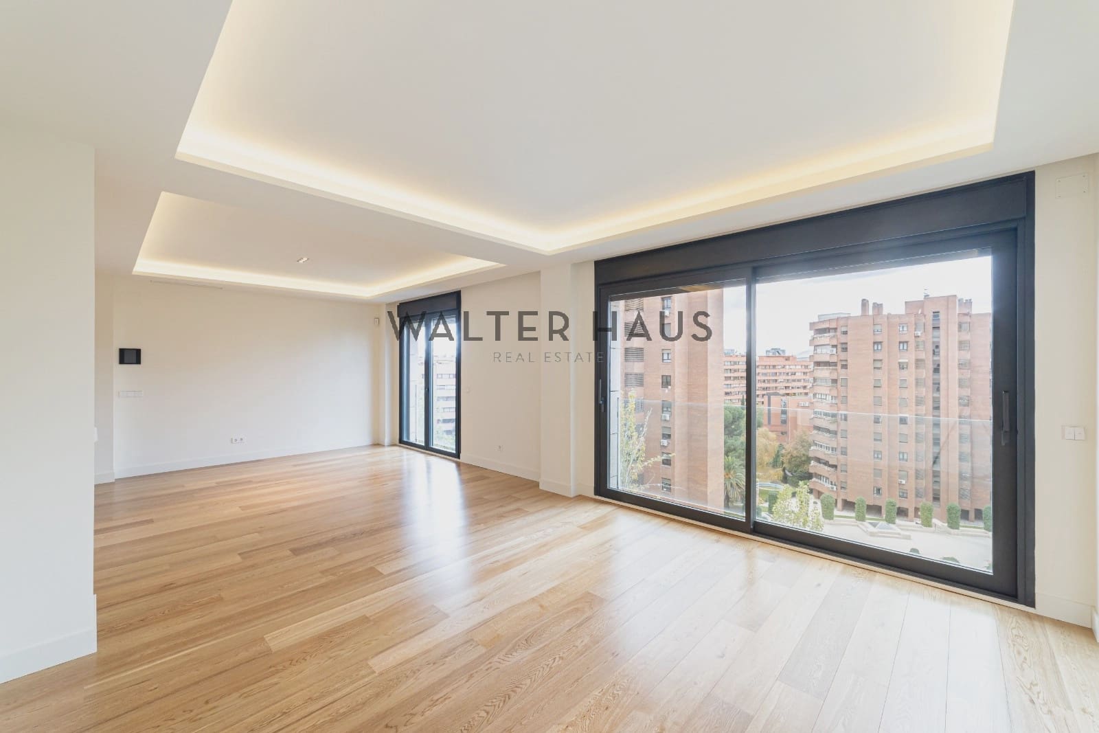 4 soveværelse Lejlighed til leje i Madrid by - € 7.000 (Ref: 9395448)