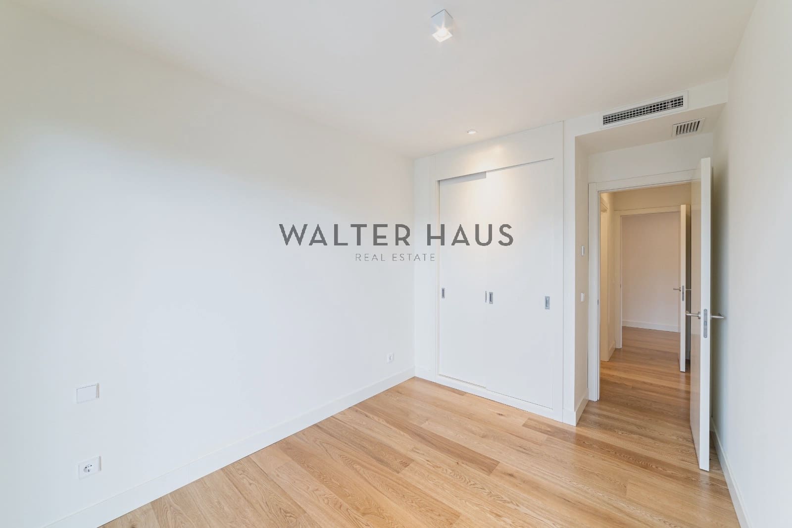 4 soveværelse Lejlighed til leje i Madrid by - € 7.000 (Ref: 9395448)