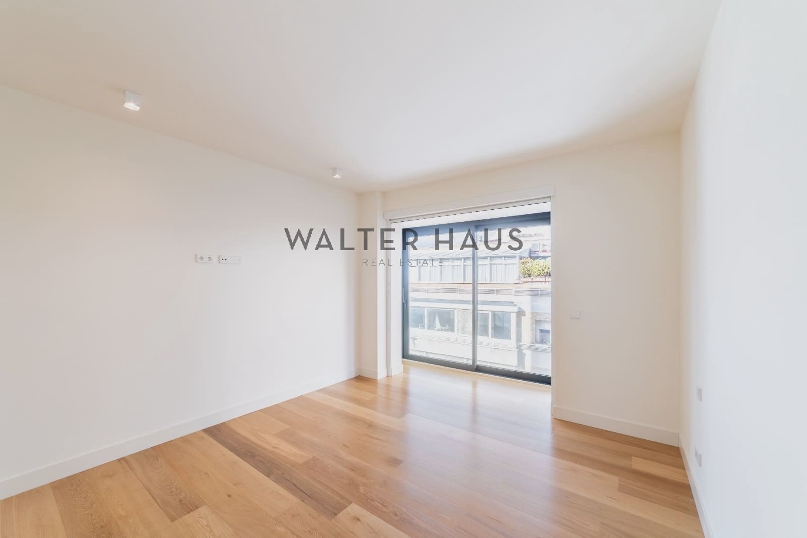 4 soveværelse Lejlighed til leje i Madrid by - € 7.000 (Ref: 9395448)