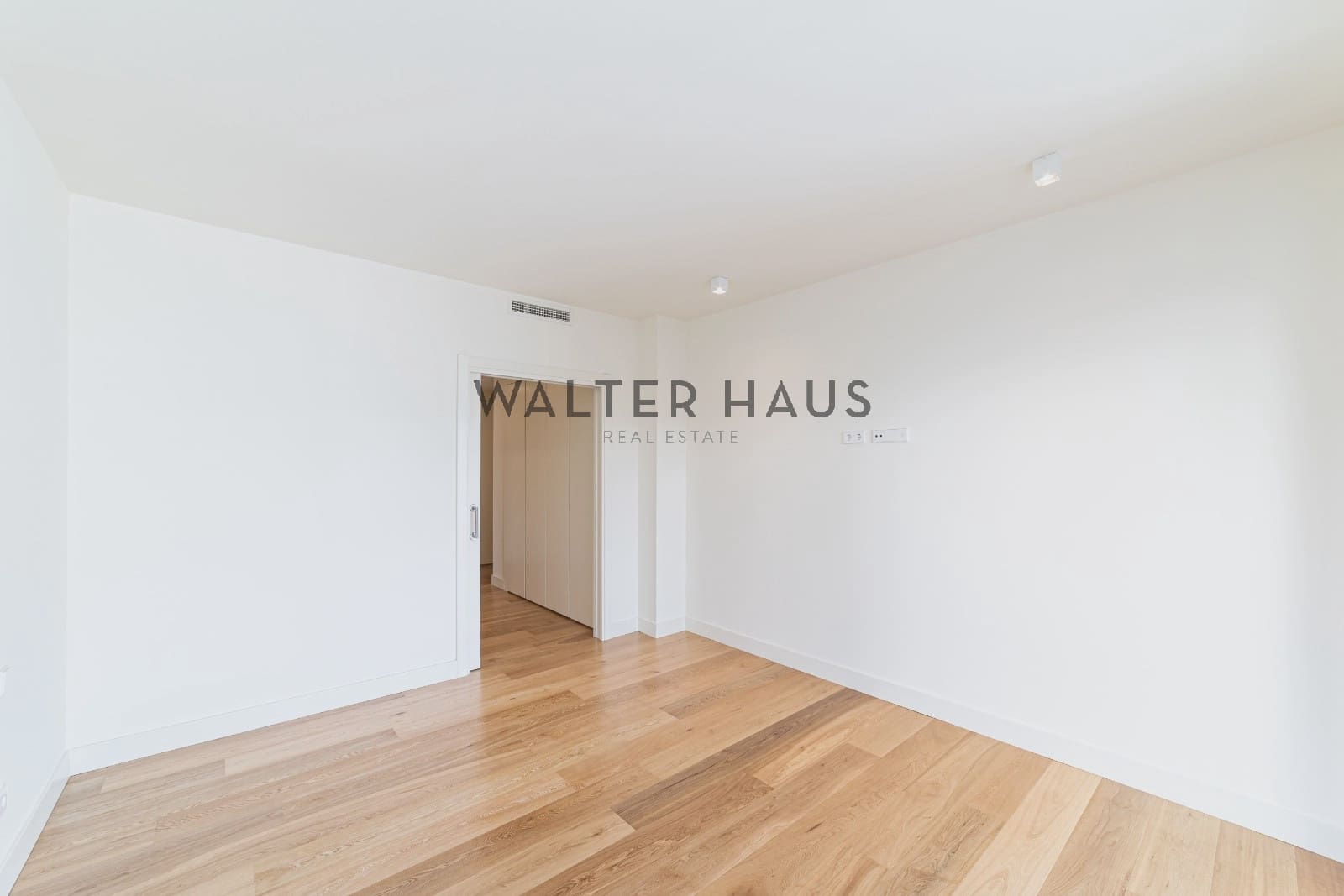 4 soveværelse Lejlighed til leje i Madrid by - € 7.000 (Ref: 9395448)