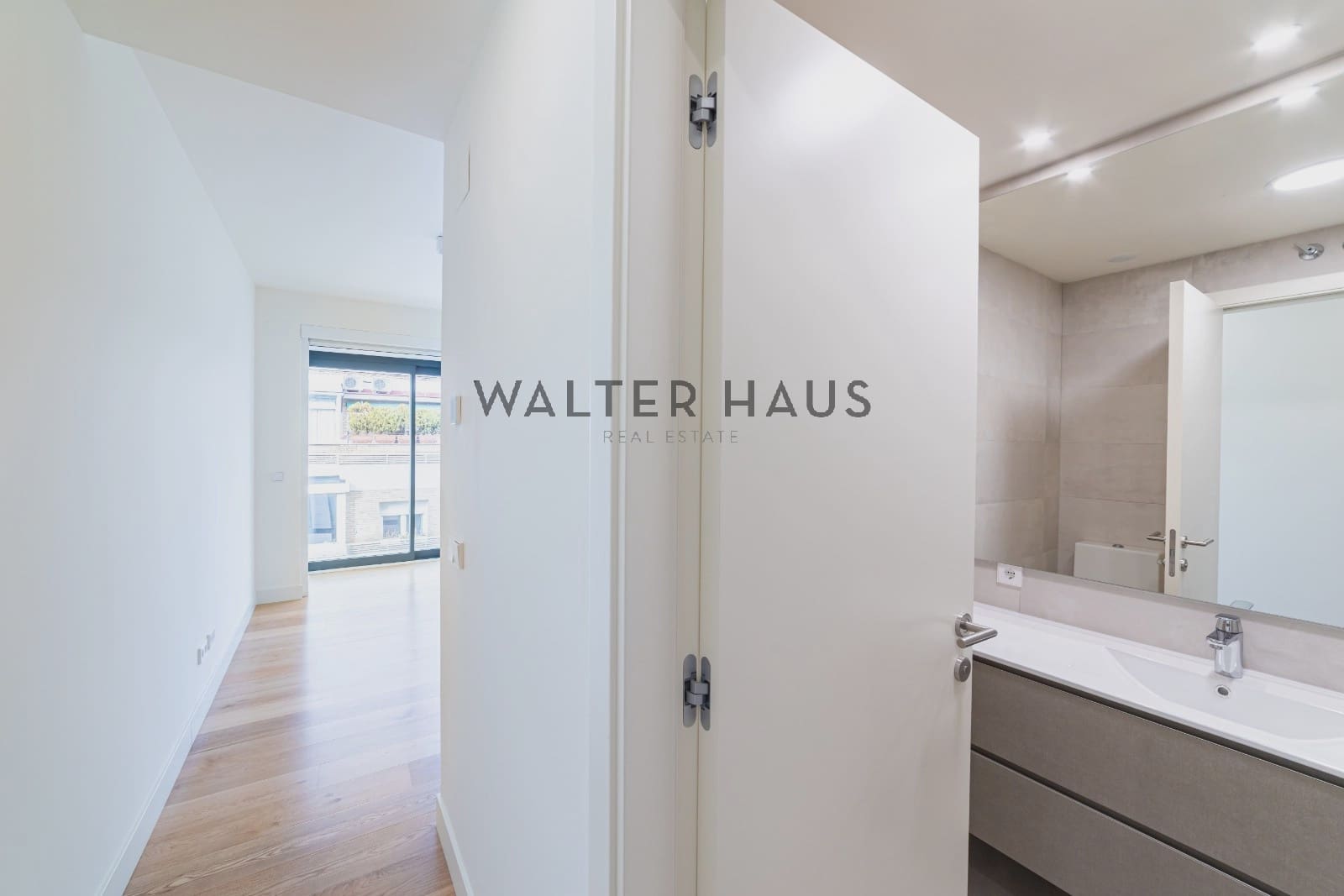 4 soveværelse Lejlighed til leje i Madrid by - € 7.000 (Ref: 9395448)