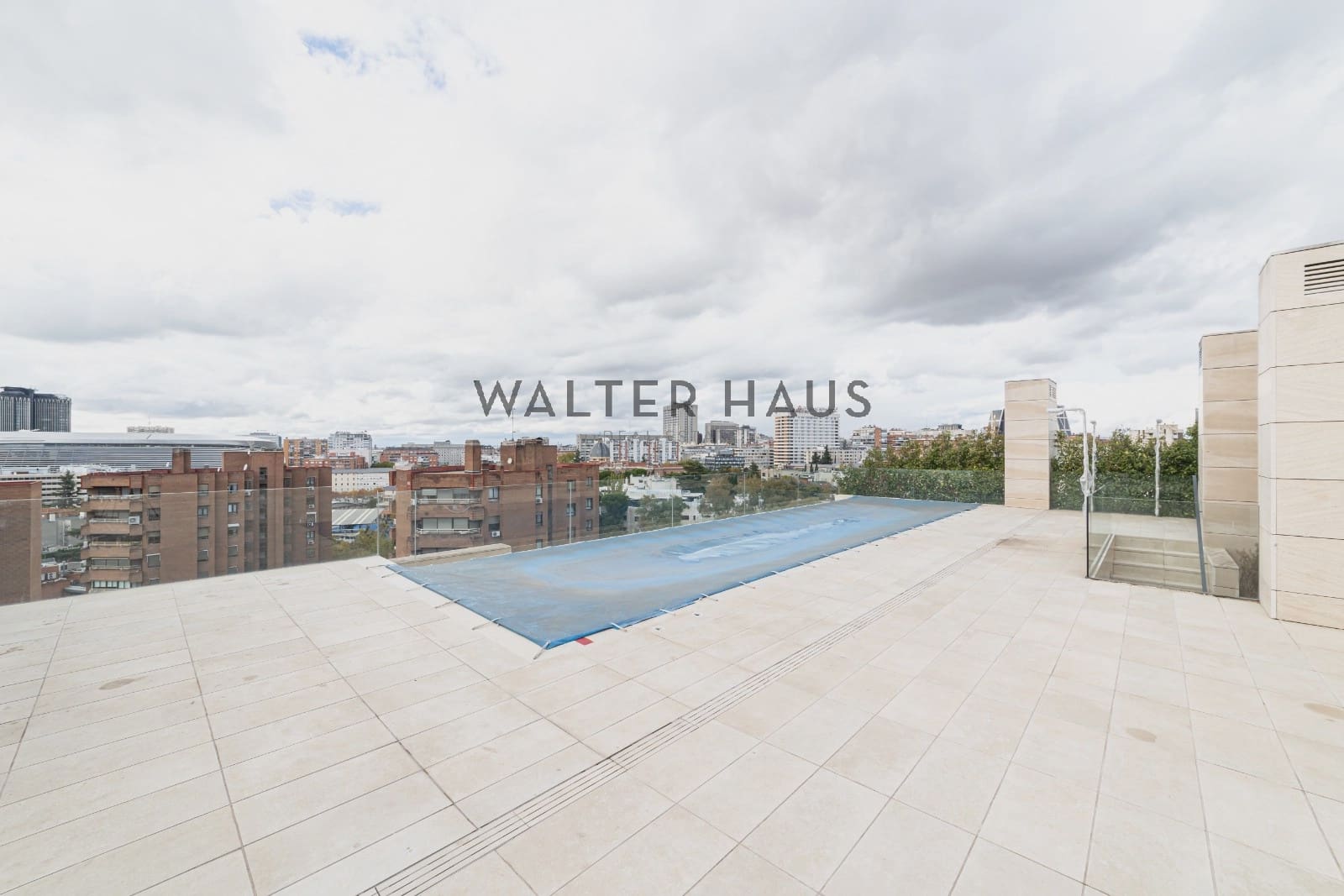 4 soveværelse Lejlighed til leje i Madrid by - € 7.000 (Ref: 9395448)