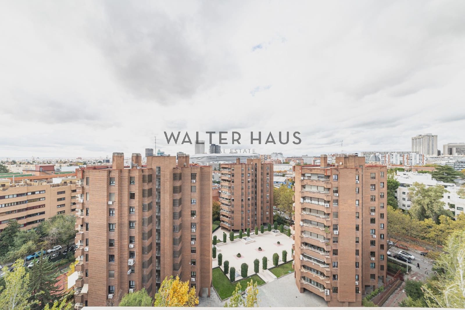 4 soveværelse Lejlighed til leje i Madrid by - € 7.000 (Ref: 9395448)