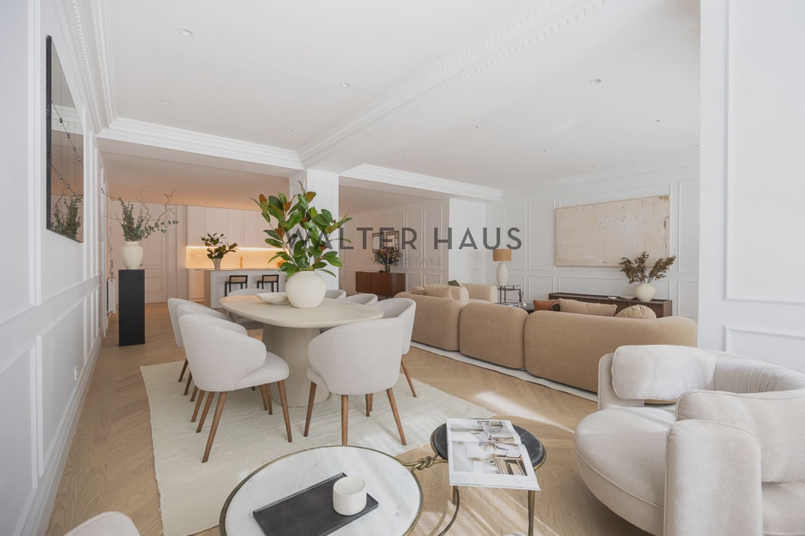 3 bedroom Flat for sale in Madrid city with pool - € 3,750,000 (Ref: 9395449)