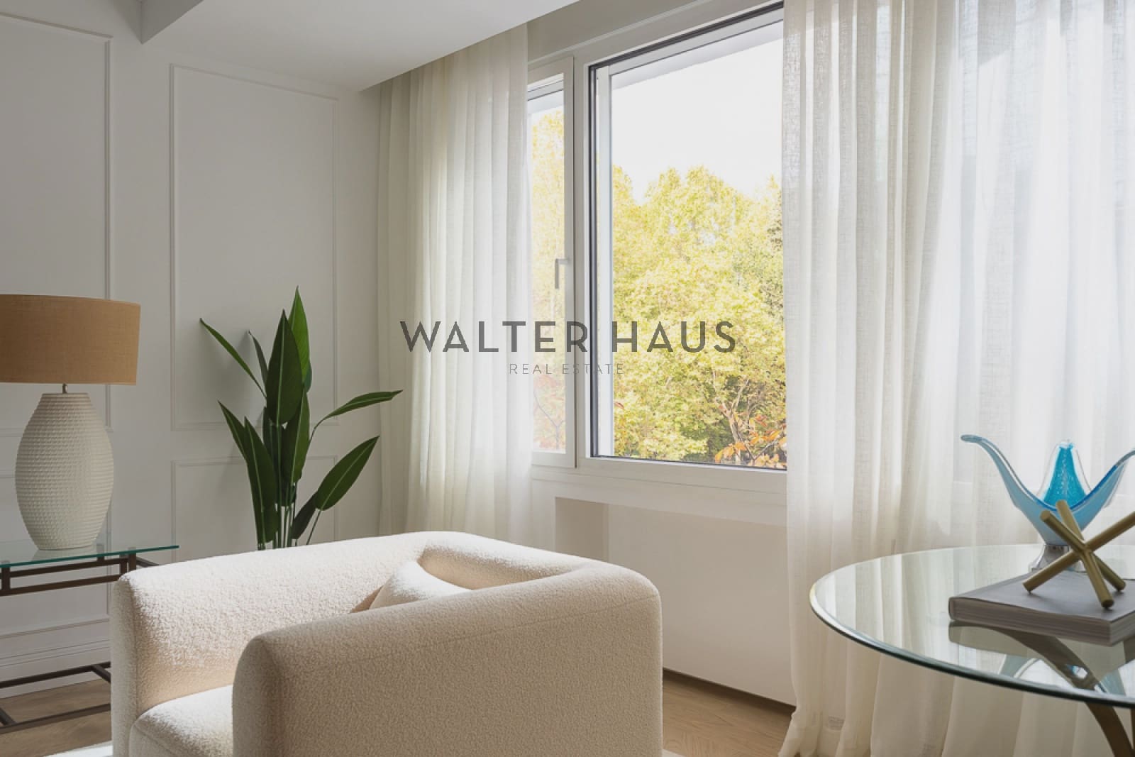 3 bedroom Flat for sale in Madrid city with pool - € 3,750,000 (Ref: 9395449)